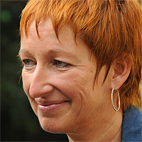 Profilbild Autorin Eva Rossmann