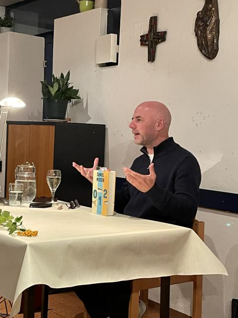 Daniel Wisser spricht über sein Buch 0 1 2